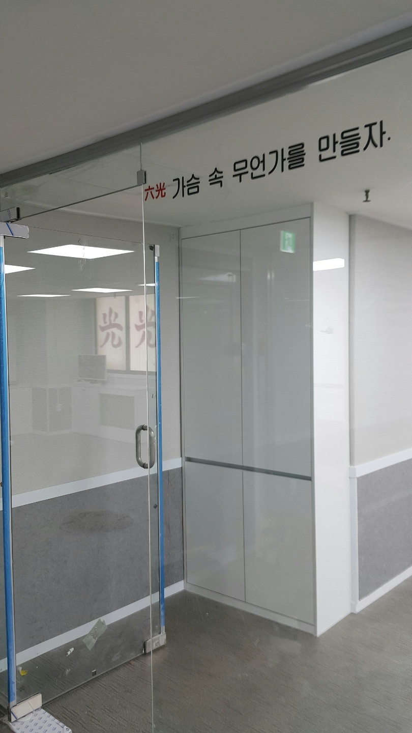 3743830006_FPgedsHp_14beaf899a242e6559df00171d30a35499818a93.jpg 이미지크게보기